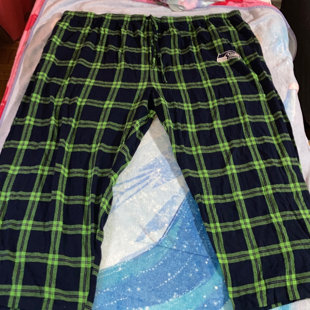 NFL mens Blue and Green Seattle Seahawks Plaid Pajama Bottoms